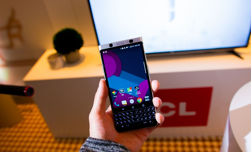 Blackberry-Mercury-hands-on-13.jpg